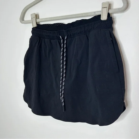 Athleta Black Crest Skort Skirt Size 0 Built in Shorts - Picture 6 of 12